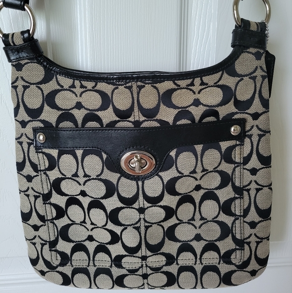 Coach signature pattern crossbody bag - Picture 2 of 15